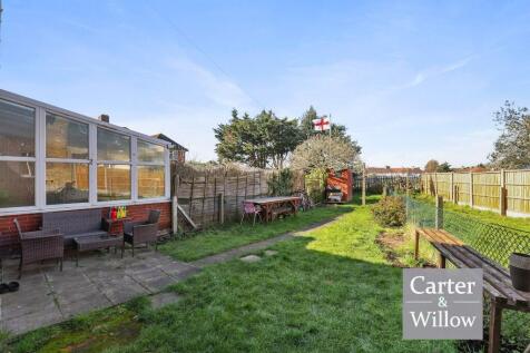 Private rear garden 