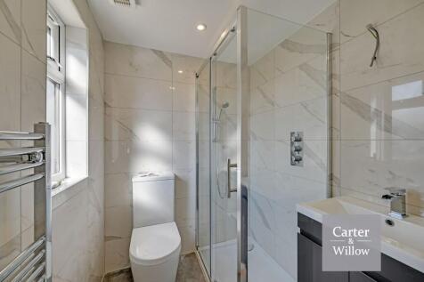 Ensuite shower room
