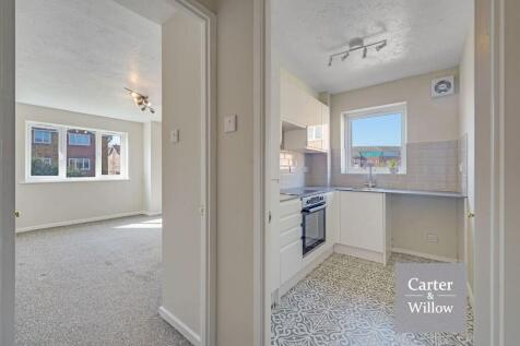 Kitchen/Reception 
