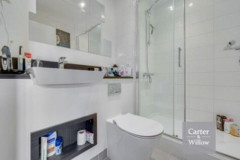 En suite shower room
