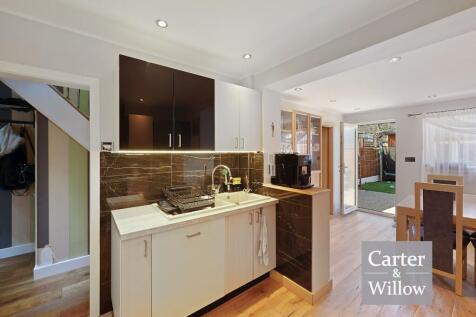 kitchen/dining 
