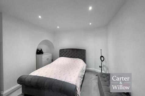 Reception/Bedroom