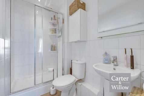 En suite shower room