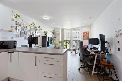 Kitchen/Reception
