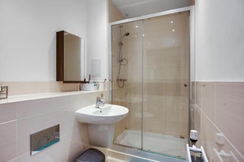 En suite shower room