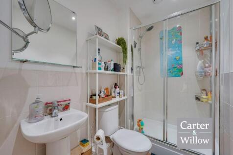 En suite Shower room
