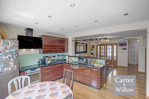 Kitchen/reception 
