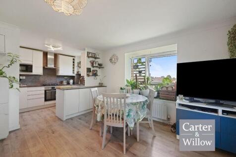 Kitchen/reception 