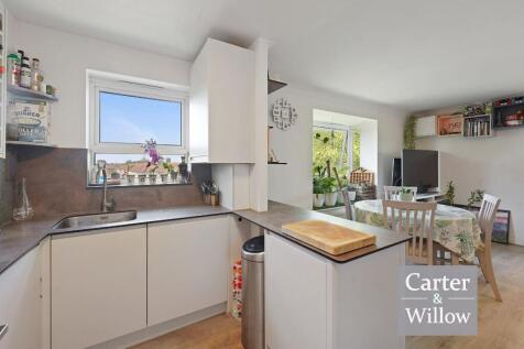 Kitchen/reception 