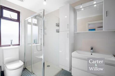 En suite shower room