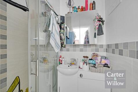 En suite shower room