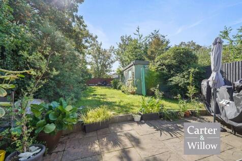 Private rear garden 