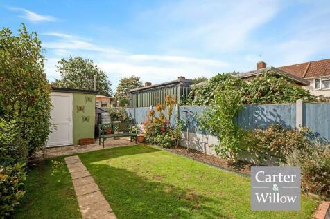Private rear garden 