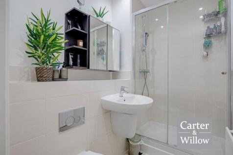 En suite shower room