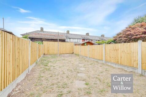 Private rear garden
