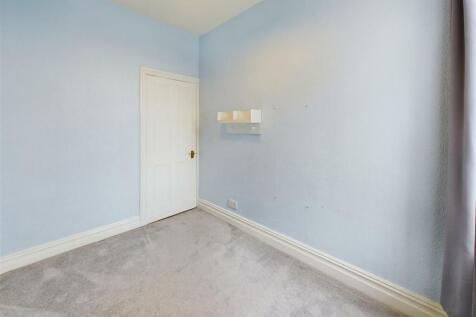 CAM02964G0-PR0240-STILL040.jpg
