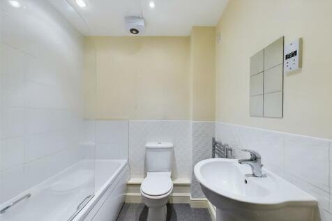 CAM02964G0-PR0314-STILL013.jpg