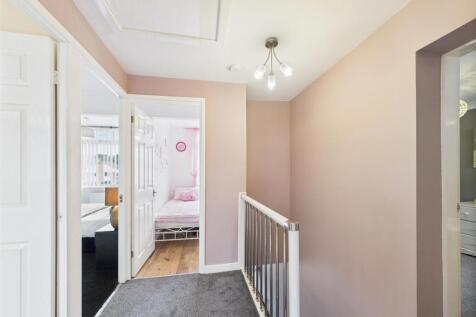 CAM02964G0-PR0371-STILL027.jpg