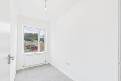 CAM02964G0-PR0397-STILL025.jpg