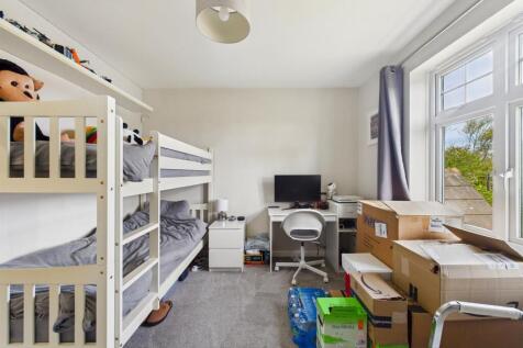 CAM01604G0-PR0581-STILL009.jpg