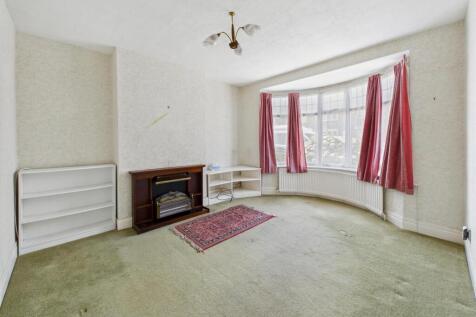 CAM05411G0-PR0049-STILL009.jpg