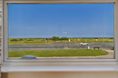CAM05411G0-PR0085-STILL015.jpg