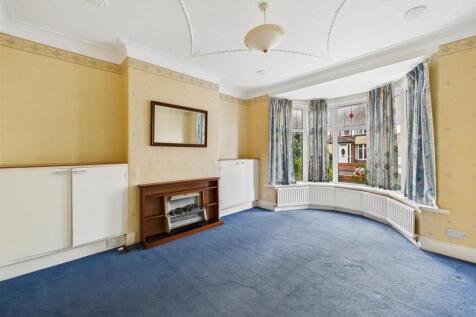 CAM05411G0-PR0104-STILL006.jpg