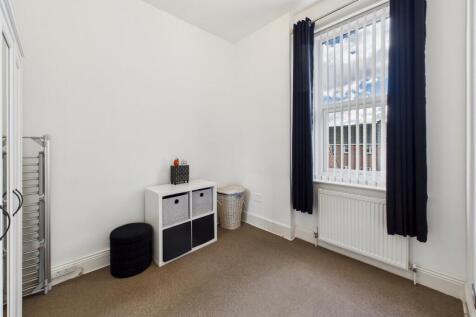 CAM05411G0-PR0111-STILL009.jpg