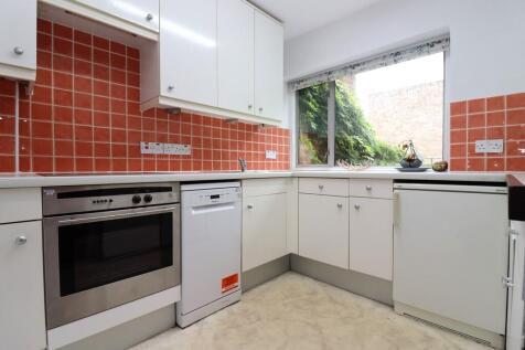 33 Oak Hill kitch...