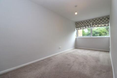 33 Oak Hill bedro...
