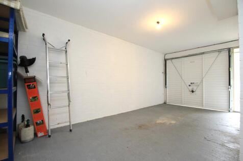 33 Oak Hill garag...