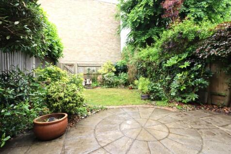 33 Oak Hill garde...