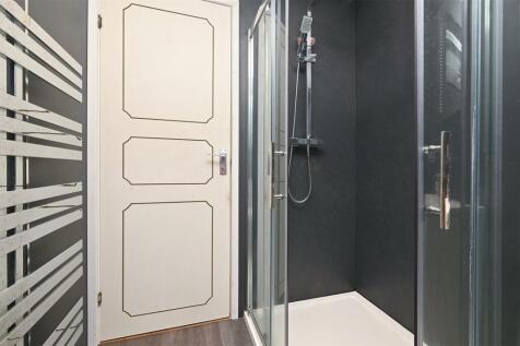 Shower Room - shower .jpg
