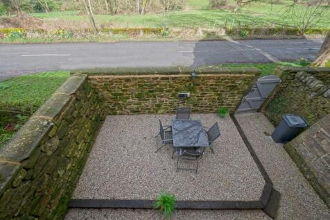 Manor Cottage courtyard garden.jpg