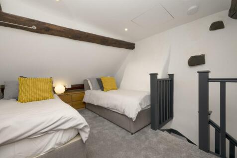 Manor Cottage Bedroom Two.jpg