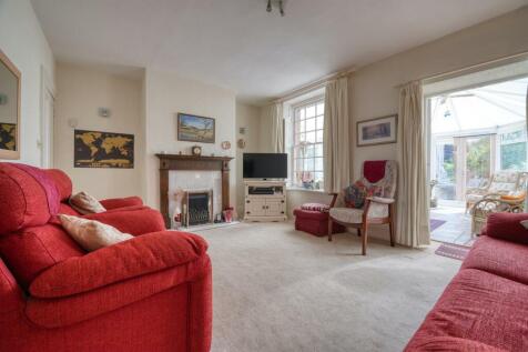 Sitting Room towards Garden Room.jpg