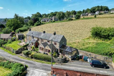 Drone shot - front of the home.jpg