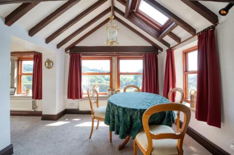Dining Room.jpg