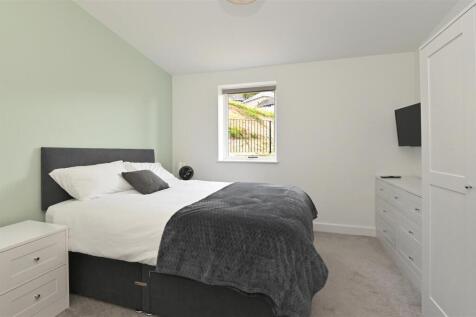 Bedroom 2 - bed and window.jpg