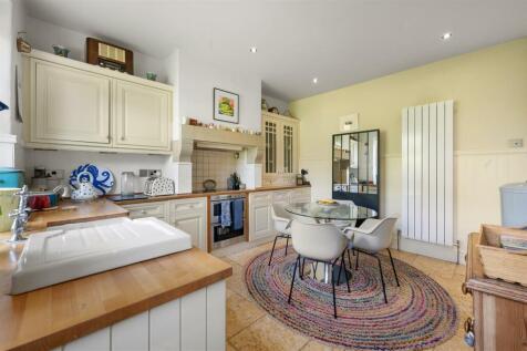 Kitchen-diner from back door.jpg