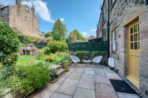 Rear Garden - dining patio.jpg