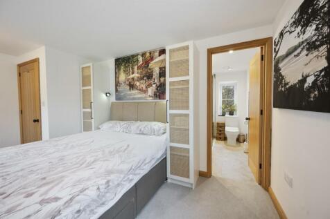 Bedroom One and en-suite.jpg