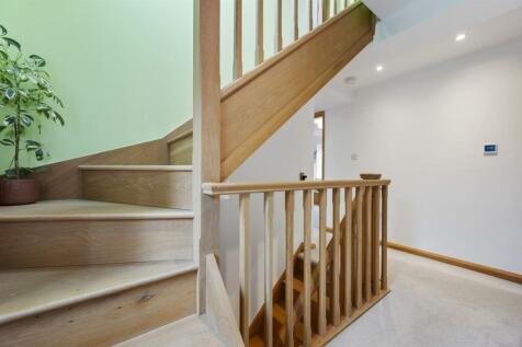 First floor landing.jpg