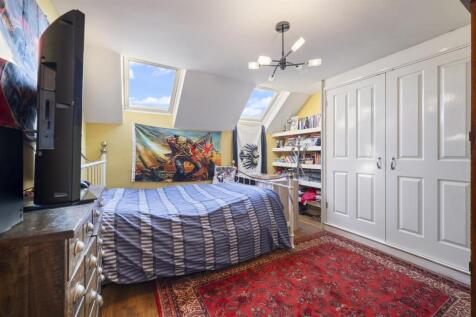 Bedroom One.jpg