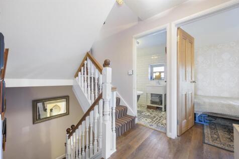 First floor landing to bathroom.jpg