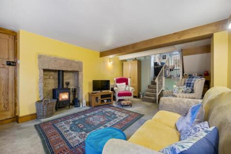 Lounge - fireplace.jpg