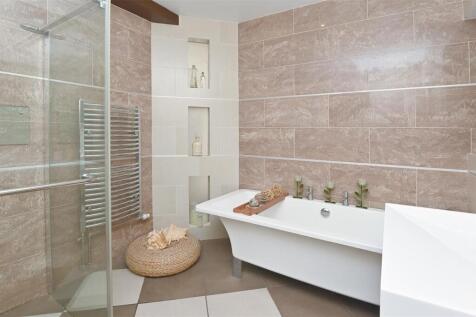 Family Bathroom - shower.jpg
