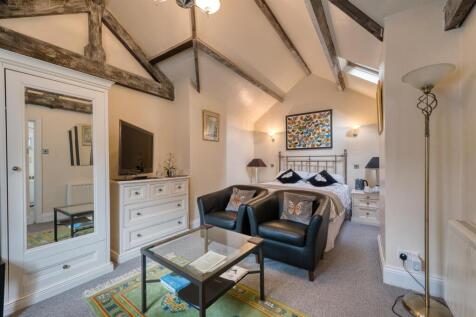 Annexe - Living Room-Bedroom