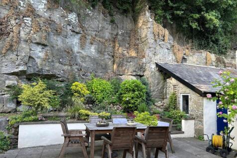 Annexe dining.jpg