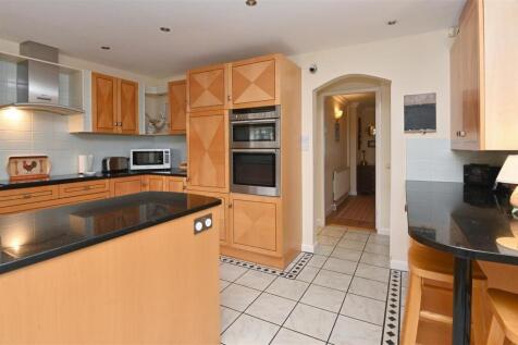 Kitchen to entrance hallway.jpg